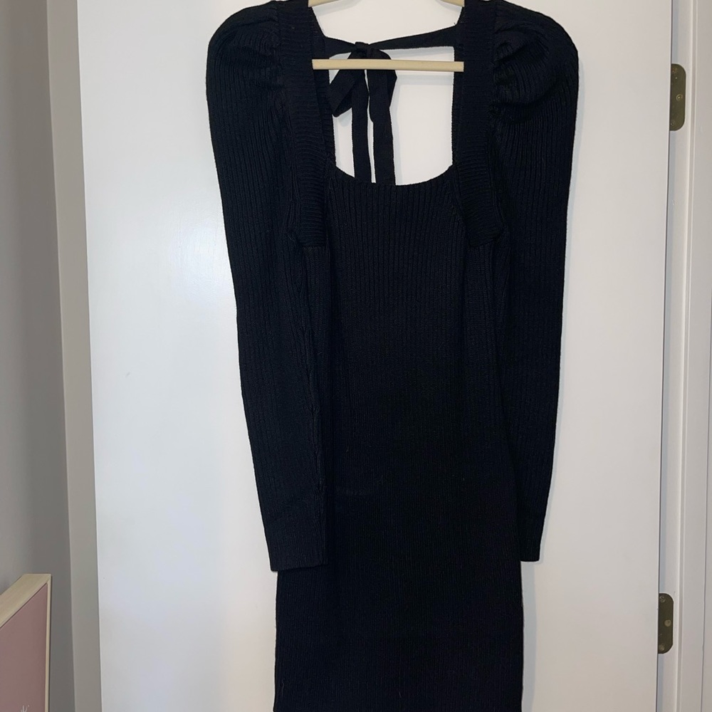 Puffer little black dress